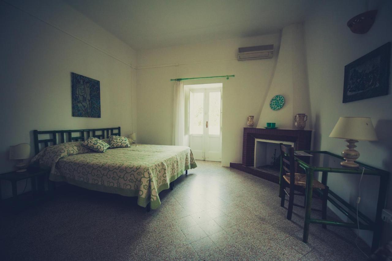 Bed & Breakfast Masseria Perronello *